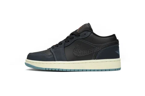 Air Jordan 1 Low Midnight Navy
