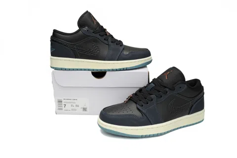Air Jordan 1 Low Midnight Navy – photo 9