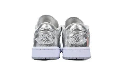 Air Jordan 1 Low Metallic Silver – photo 3