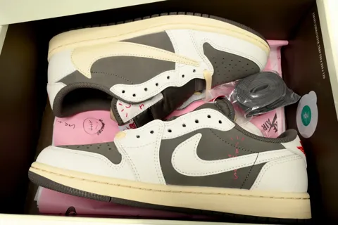 Travis Scott x Air Jordan 1 Low Reverse Mocha – photo 9