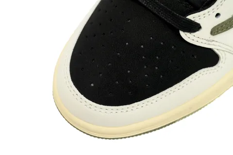 Travis Scott x Air Jordan 1 Low Olive – photo 5