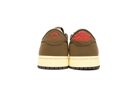 Travis Scott x Air Jordan 1 Low Dark Brown – photo 3