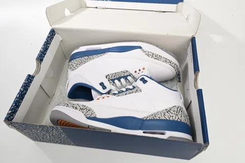 Air Jordan 3 Wizards – photo 12