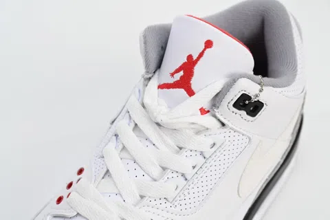 Air Jordan 3 Fire Red – photo 7
