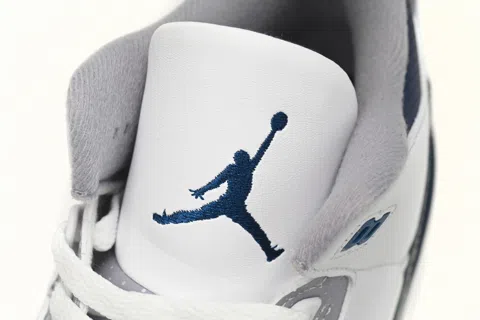 Air Jordan 3 White Navy Cement – photo 6