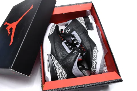 Air Jordan 3 Black Cement – photo 11