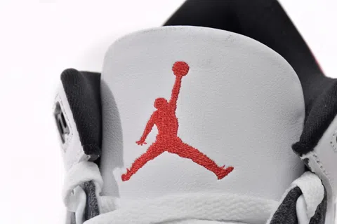 Air Jordan 3 Fire Red – photo 7