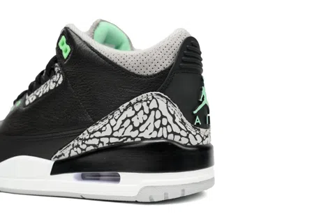 Air Jordan 3 Black/Green Glow – photo 3