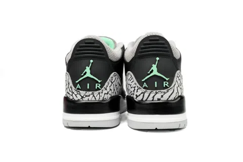 Air Jordan 3 Black/Green Glow – photo 4