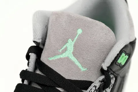 Air Jordan 3 Black/Green Glow – photo 6