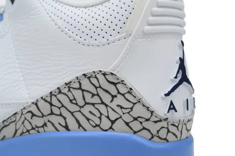 Air Jordan 3 University Blue – photo 5