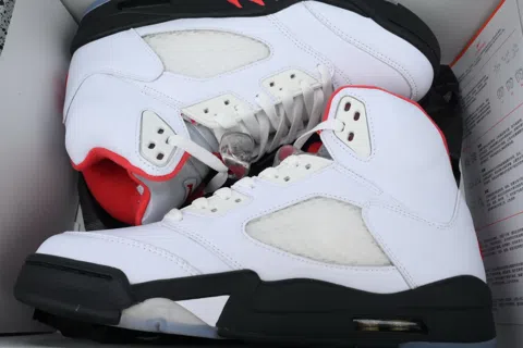Air Jordan 5 Fire Red – photo 8