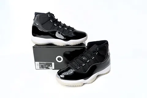 Air Jordan 11 Black/Silver – photo 10