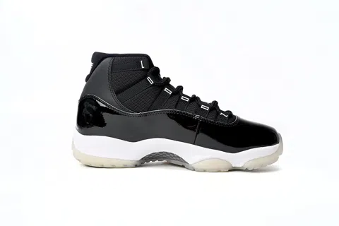 Air Jordan 11 Black/Silver