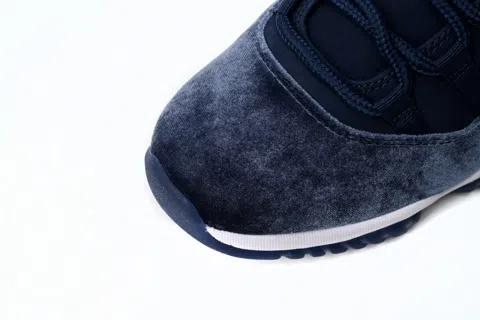 Air Jordan 11 Midnight Blue – photo 5