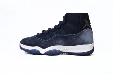 Air Jordan 11 Midnight Blue