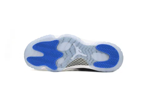 Air Jordan 11 Low White/Midnight Navy – photo 6