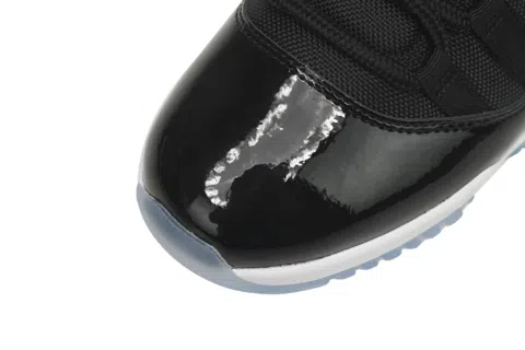 Air Jordan 11 Low White/Midnight Navy – photo 8