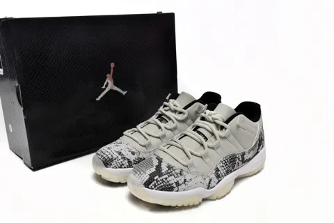 Air Jordan 11 Low White Snake – photo 12