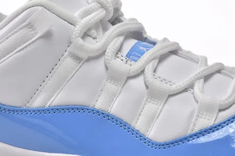 Air Jordan 11 Low University Blue – photo 10