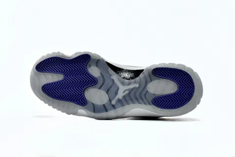 Air Jordan 11 Low Concord – photo 6
