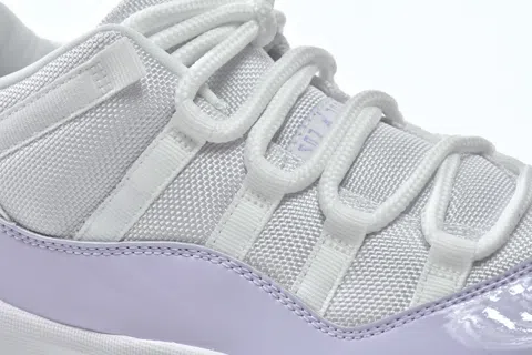 Air Jordan 11 Low Violet – photo 6