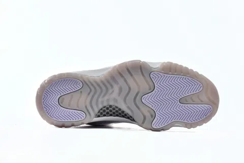Air Jordan 11 Low Violet – photo 5