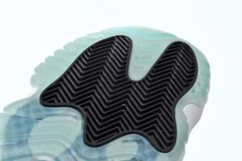 Air Jordan 11 Jade White – photo 8