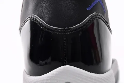Air Jordan 11 Space Jam – photo 9