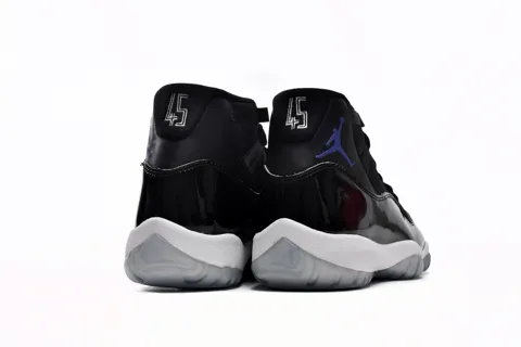 Air Jordan 11 Space Jam – photo 4