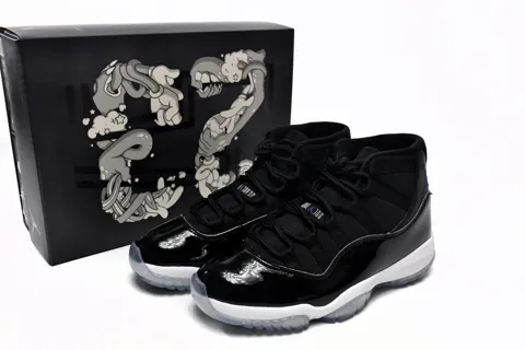 Air Jordan 11 Space Jam – photo 12
