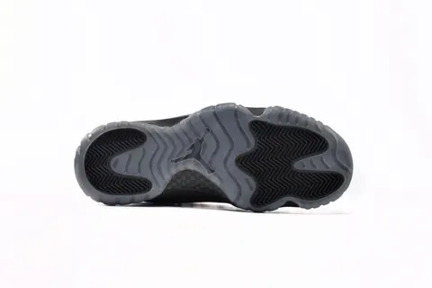 Air Jordan 11 Cap and Gown – photo 7