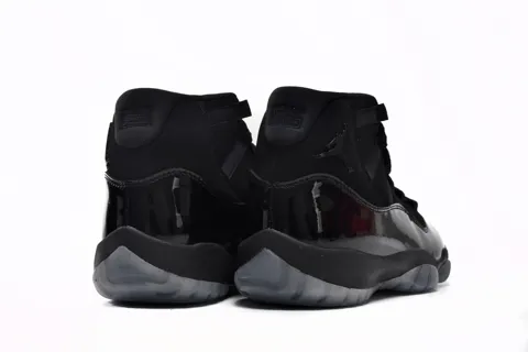Air Jordan 11 Cap and Gown – photo 4