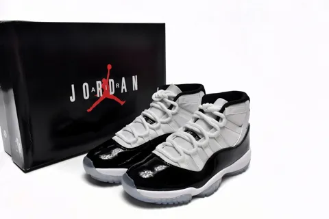 Air Jordan 11 Concord – photo 12