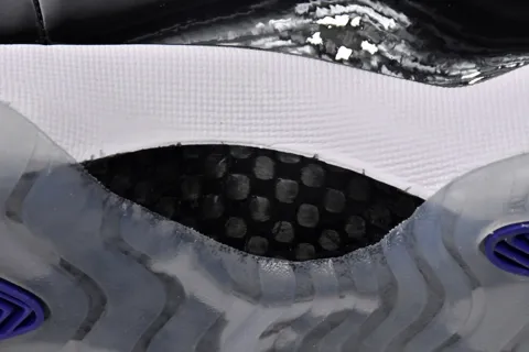 Air Jordan 11 Concord – photo 7