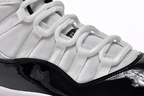 Air Jordan 11 Concord – photo 9