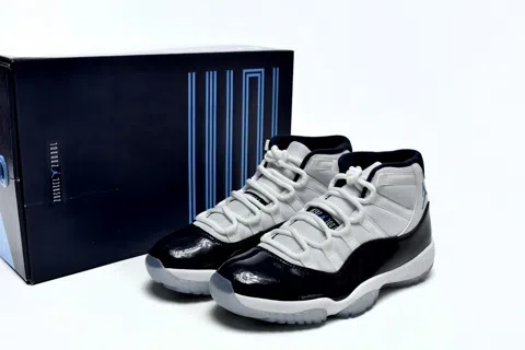 Air Jordan 11 Win Like – photo 11