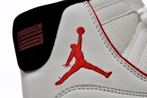 Air Jordan 11 Bugs Bunny – photo 7