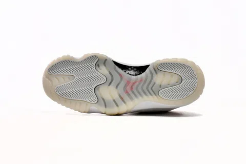 Air Jordan 11 Bugs Bunny – photo 6