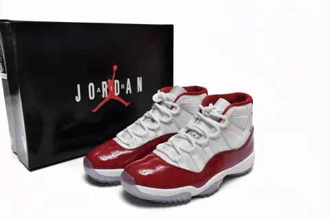 Air Jordan 11 Cherry – photo 11