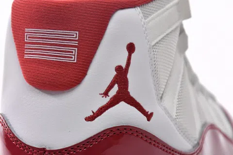 Air Jordan 11 Cherry – photo 7
