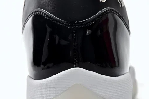 Air Jordan 11 Jubilee – photo 7