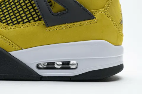 Air Jordan 4 Lightning – photo 10