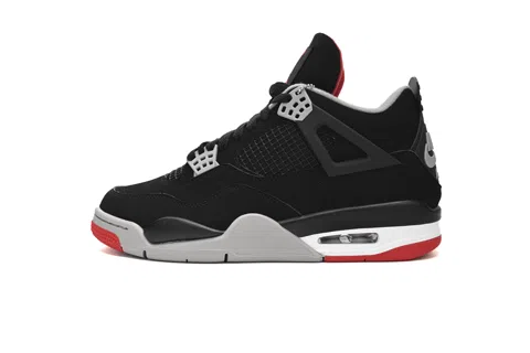 Air Jordan 4 Bred