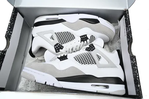 Air Jordan 4 White Cement – photo 11