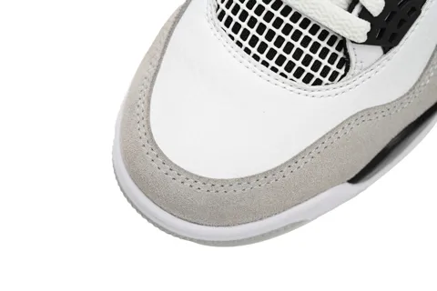 Air Jordan 4 White Cement – photo 7