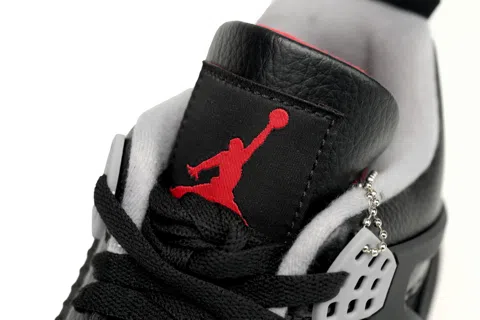 Air Jordan 4 Bred Reimagined – photo 7