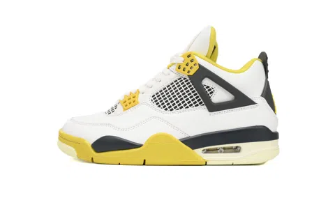 Air Jordan 4 Vivid