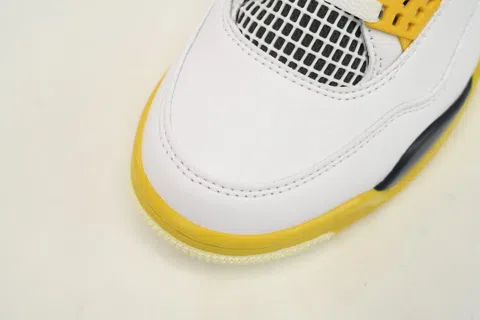 Air Jordan 4 Vivid – photo 7