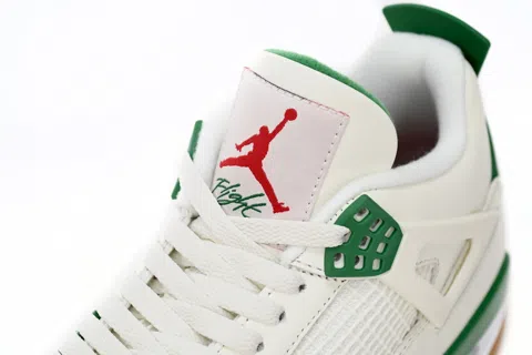Nike SB x Air Jordan 4 Pine Green – photo 7